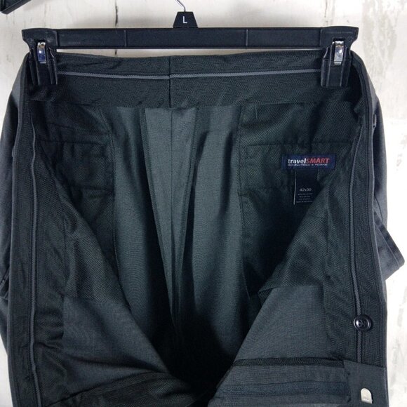 NWOT Roundtree & Yorke TravelSmart Classic Fit Dark Gray Dress Pants 42x30 FF - Picture 8 of 8